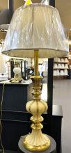  GIV-VINTAGE - VINTAGE GOLD LAMP